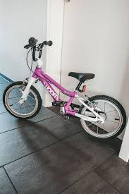 Woom Bike Erfahrungen Lohnt Sich Das Teure Kinderfahrrad Wirklich In 2020 Geschenkideen Kinder Kinder Kinder Fahrrad