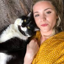 ❤️ Thanks to his new family, Freddy the cat has made huge strides in  getting healthy after dealing with medical issues. Today's #FamiliesFriday  posts end with this sweet message from Freddy's parents: "