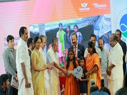 Kamala vijayan, wife of kerala chief minister pinarayi vijayan, talks about the lady of the house, kamala vijayan, is busy accepting congratulatory messages and greeting visitors making a beeline to. Pinarayi Vijayan Hands Over The 100th Aster Home Built By Aster Volunteers For Flood Victims Of 2018