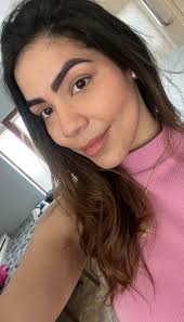 Hi families. My name is Cintia . I'm 37 years old, I'm a graduated social  worker in Brazil and I've been working taking care of children for a few  years. I moved