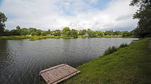In 2009, it had a population of 3,575. Devinska Nova Ves Bude Pokracovat V Rekonstrukcii Vodnej Nadrze Kedy Sa Dockame Noveho Bio Kupaliska Novy Cas