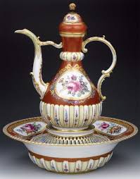 Ozbilenler Muzayede Meissen Porselen Legen Ibrik Kont Marcoloni Donemi 1774 1814 Meissen Imalat Damgali Osmanli Pazari Icin Ozel Y Antikalar Vazolar Seramik