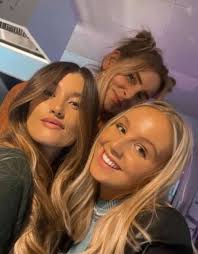 Have a great day, a lovely photo of you all x