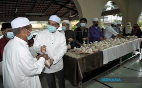 Laman utama pemanggil, pulau aur johor bahru, kota tinggi, mersing kluang, pontian batu pahat, muar, segamat, gemas kota setar, kubang pasu, pokok sena (daerah kecil) kuala muda, yan, pendang padang terap, sik baling kulim, bandar baharu langkawi p. Bernama Vaksin Pekerja Industri Perkilangan Pembuatan Di P Pinang Selangor Diberi Keutamaan