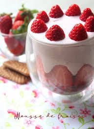 Mousse De Fraises Au Mascarpone Et Fromage Blanc Recette Mousse Fraise Recette Fraise Mascarpone Recette Avec Des Fraises