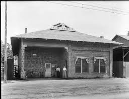 Visalia Co Operative Creamery Circa 1915 This Is The Present Site Of Arts Visalia An Organization T Tulare County Visalia California San Joaquin Valley