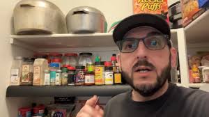 Vote for Pizza Hut as GrabFood Fan Favorite from September 12 to October 2  and get P60 off