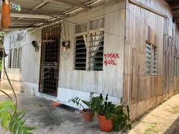 Diy pelbagai gambaran pelan rumah kayu modern. Memang Tak Percaya Luar Nampak Setinggan Transformasi Deko Dalam Kemas Macam Apartment Mewah Vanilla Kismis