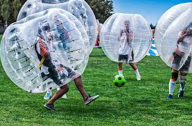 Compare the borrowing football (american football). Bubble Fussball Jochen Schweizer