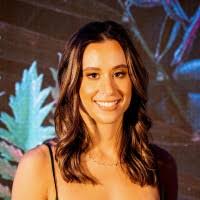 30+ "Stephanie Wayne" profiles