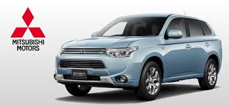 It is available in 2 colors, 2 variants, 1 engine, and 1 transmissions option: Here