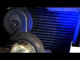 Using uv dye to diagnose & isolate an a/c leak illustrated. How To Use Ultraviolet Lamps For Leak Detection Under The Car Repairs Youtube