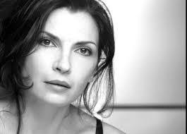 Angela Latella's Instagram, Twitter & Facebook