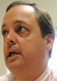 Selectmen tap Robert Whritenour Jr. to replace Daniel Knapik as Yarmouth  town administrator