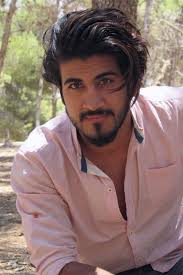 My Normal Haircut Upper Hair Is 5 5 5 Inche Long And The Sides About 2 5 3 5 Inche Long Mens Hairstyles Hair Styles New Hair