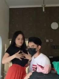 Kalian bisa menggunakan queri yang sudah admin sediakan di atas, agar kalian bisa mengetahui informasi lebih lanjutnya lagi mengenai hal twitter gakdulubro dan twitter egyvanes ini. Vidio Viral Egyvanes Tweet Fakta Video Viral Btr Branz Di Live Streaming Redaksinet Com We Did Not Find Results For