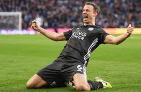 He is a northern irish professional footballer. Jonny Evans Tipped For Team Of Year Alongside Virgil Van Dijk Leicester City News