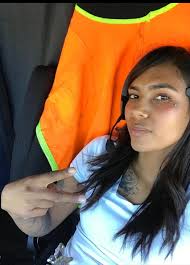 I dont know bout the rest of you fellas....but these are the female drivers  I see at the truck stops......not these "inside vs outside" ladies 🤣