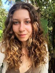 Heather Tatman's Instagram, Twitter & Facebook