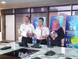 Dia datang setiap hari kamis jam 09.30, hampir selalu tepat. Pos Malaysia Memperkenalkan Kad Raya Hologram Bersempena Hari Raya Tahun Ini Amanz