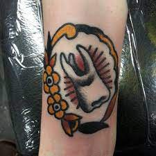Best Tooth Tattoos On The Web The Sirin Scoop Tooth Tattoo Traditional Tattoo Tooth Tooth Tattoos