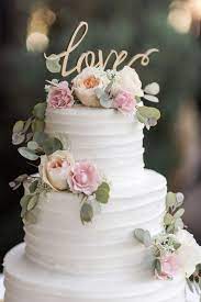 Classic Vineyard Wedding With A Touch Of Vintage California Charm Simple Wedding Cake Floral Wedding Cake Floral Wedding Cakes