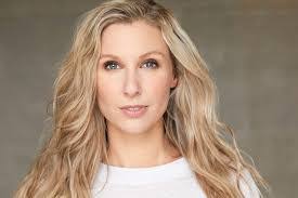 Natasha Lloyd's Instagram, Twitter & Facebook