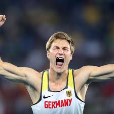 Der speerwurf der männer bei den olympischen spielen 2016 in rio de janeiro wurde am 17. Olympia 2016 Thomas Rohler Gewinnt Gold Im Speerwurf Der Spiegel