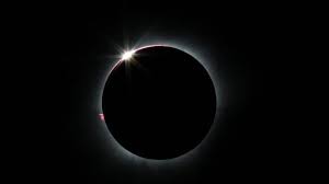 Sobat penulis cilik, gerhana matahari merupakan fenomena alam dimana bulan berada sejajar. Apa Perbedaan Gerhana Matahari Total Dan Gerhana Matahari Cincin Tribunkaltim Wiki