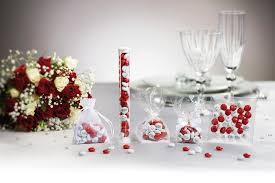Und so manche personalisierte hochzeitsgeschenke schaffen es dann auch weit über die hochzeit hinaus, in die. Candy Bar Fur Die Hochzeit Highlight Fur Gaumen Und Augen Hochzeit Com