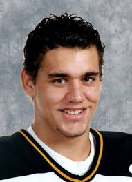 Player photos for the 2002-03 Cape Breton Screaming Eagles at hockeydb.com
