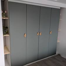 Pin Von Celine Delmotte Auf Sas Pax Kleiderschrank Ikea Kleiderschrank Aufbewahrung Kleiderschrank