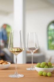 puccini series modern design for perfect wine enjoyment not only for gourmets whitewine wine weisswein kelchglas le weissweinglas weisswein flaschen regal