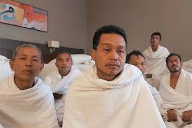April 18, 2016 albesta81 leave a comment. Jalankan Tradisi Nenek Moyang Pakai Kain Ihram Selama 28 Hari Sindonews Line Today