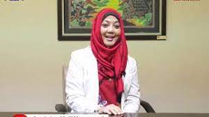 Siapkan sekitar 1 sampai 2 lembar daun sirih yang sudah dicuci bersih lalu rebus di dalam satu gelas air yang sudah. Mitos Atau Fakta Minum Daun Sirih Membuat Rahim Kering Youtube
