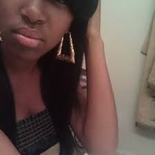 raven gaines (@simplyyraaee)