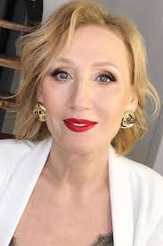7 Tips On Makeup For Older Women With Inspirational Ideas Makeup For Older Women Makeup Tips For Older Women Makeup For Over 60