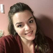 Kerri Sutton's Instagram, Twitter & Facebook