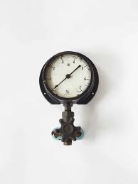 如果你喜歡 島中流域 別錯過台電 川流電湧 展 水分子溜滑梯 百人群像 獻給引光者的一場展 mot times 明日誌