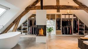 97 Salles De Bain Sous Comble Tendances Pour 2019 Archzinefr Salle De Bains Sous Combles Dressing Sous Combles Salle De Bains Combles