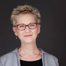 Get to Know Joann — Joann Howeth