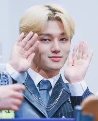 Wooyoung Tiny Hand Instagram Tiny