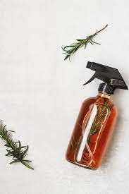 Pour the mixture into an old shampoo bottle and shake it well. Rosemary And Apple Cider Vinegar Hair Rinse Miss Nutritionista