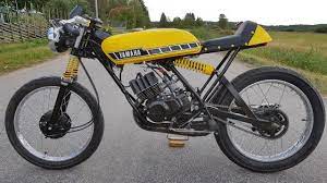 yamaha caferacer dt 50 fs1 fizzy rossi tribute bike built by me オートバイ