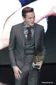Rai benjamin threw down the gauntlet to norway's 400 metres hurdles world champion karsten warholm on thursday declaring if karsten is. Barshim And Thiam Become Iaaf Athletes Of The Year Bolt Honored President S Award 3 Chinadaily Com Cn