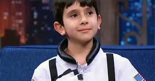 Garoto brasileiro de 7 anos é o novo embaixador da Nasa