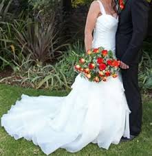 Designer brands from vera wang, maggie sottero, j.crew, bhldn & more. Second Hand In Wedding Dresses And Attire In South Africa Junk Mail