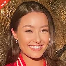 PHOTOS: Everyone Was Saying The Same Thing About San Francisco 49ers' New  Sideline Reporter Who Was Showing Off Her Curves In Spicy Outfit During  Preseason Game