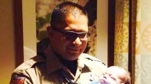 DPS trooper helps woman who gave birth beside highway