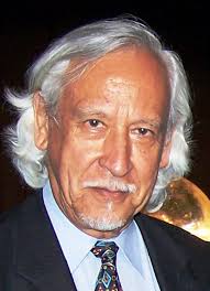 Manuel Pantigoso presenta poemario Los Siete Uni/versos del Jardín de  Magdalena